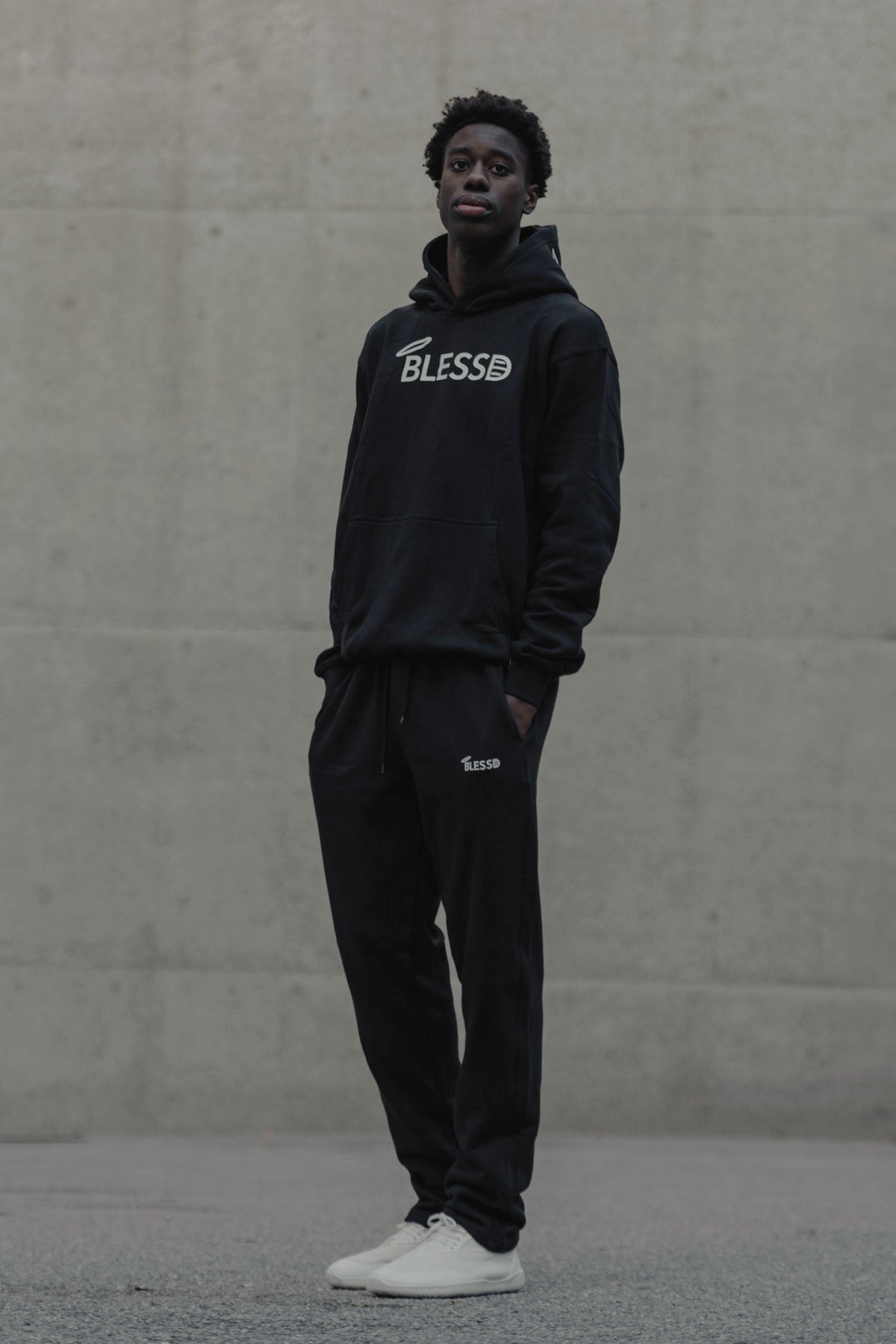 Hoodie and pants - Black