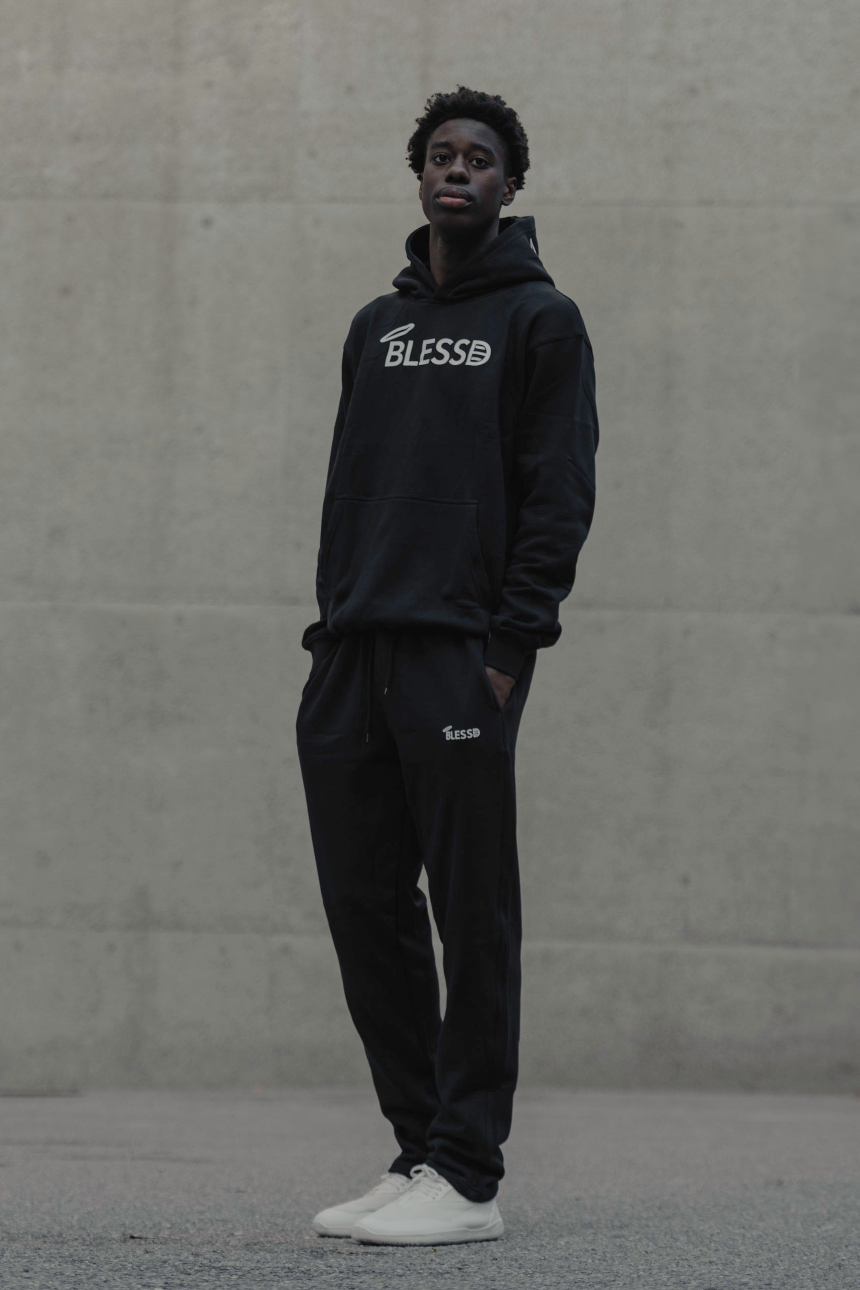Hoodie and pants - Black
